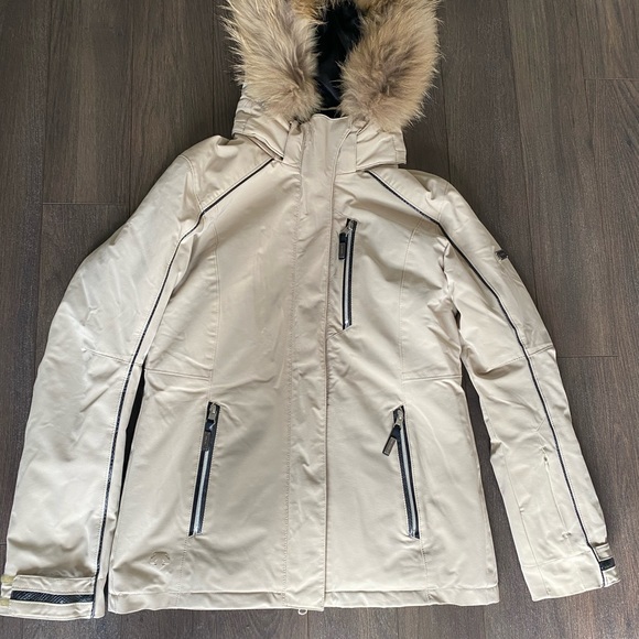 Descente Ski Jacket - Picture 14 of 16